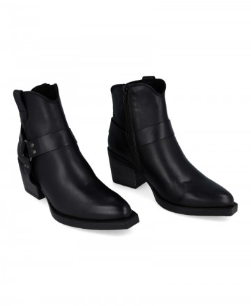 h2Botin negro estilo cowboy moderno Porronet 4753 h2 pAnade un toque de rebeldia y estilo a tu armario con el zapato Porronet 4