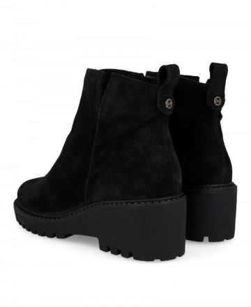 Porronet 4743 Ankle Boots with Wedge and Serrated Sole