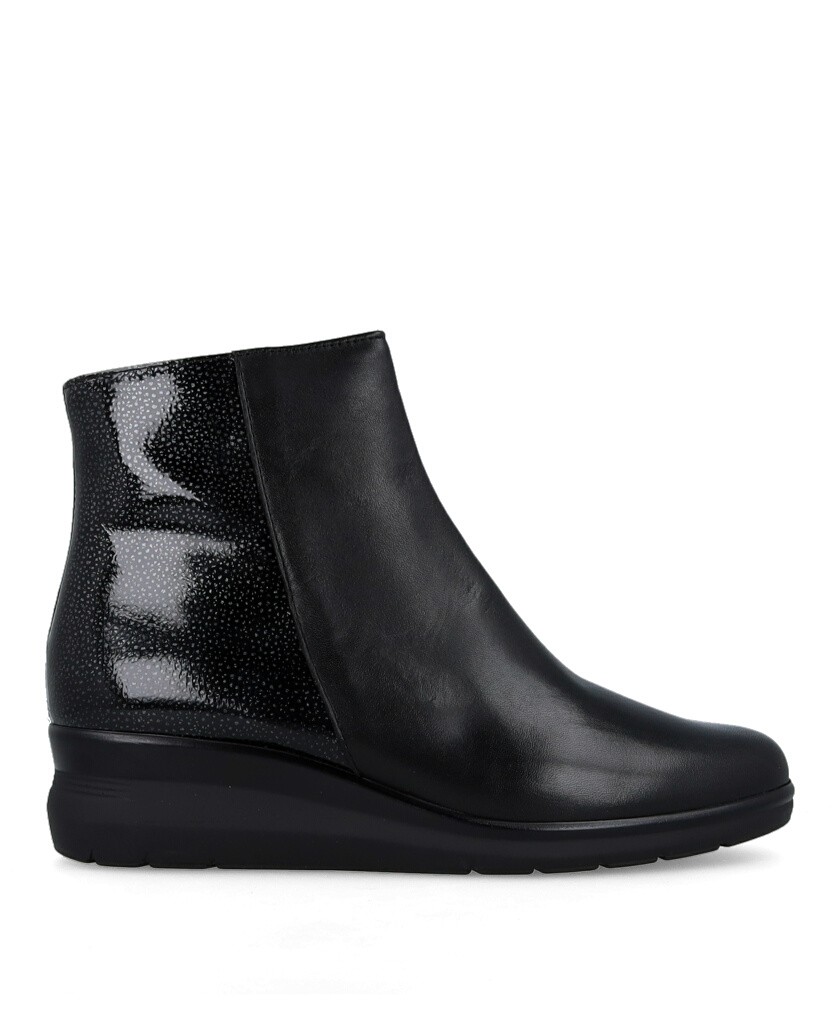 Pitillos 10736 Black Ankle Boots with a Satin Heel