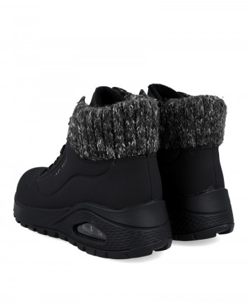 h2Botin deportivo Skechers Uno rugged darling days 167988 h2 pDescubre la fusion perfecta entre la moda urbana y la calidez inv