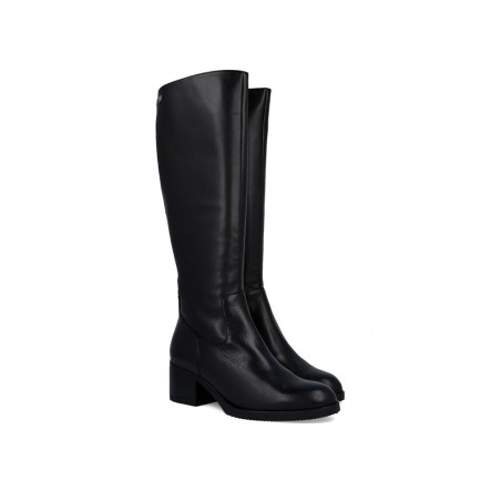 h2Botas negras clasicas de piel Wonders G 6250 h2 pInvierte en un basico de armario que nunca te fallara las botas Wonders G 62