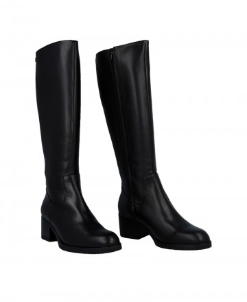 h2Botas negras clasicas de piel Wonders G 6250 h2 pInvierte en un basico de armario que nunca te fallara las botas Wonders G 62