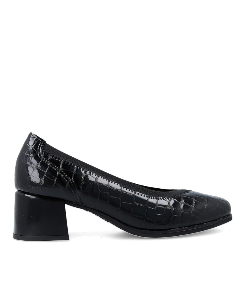 Pitillos 10820 Black Patent Leather Heel Shoes