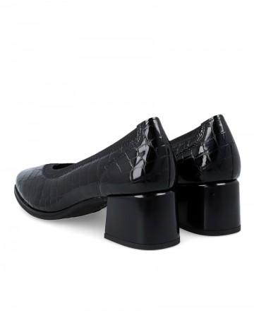 Zapatos de tacón negros de charol Pitillos 10820