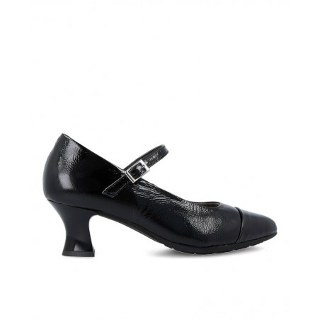 Pitillos 10851 Black Patent Leather Heeled Court Shoes