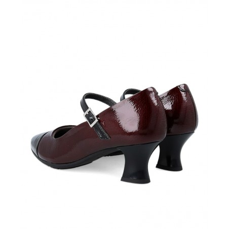 Merceditas con tacón color burdeos Pitillos 10851