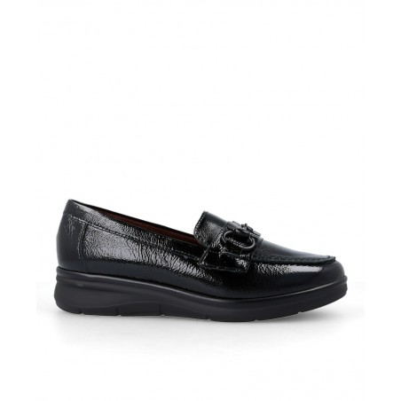 h2Mocasines de charol Pitillos 10701 h2 pDescubre la combinacion perfecta de sofisticacion y comodidad con los mocasines de cha