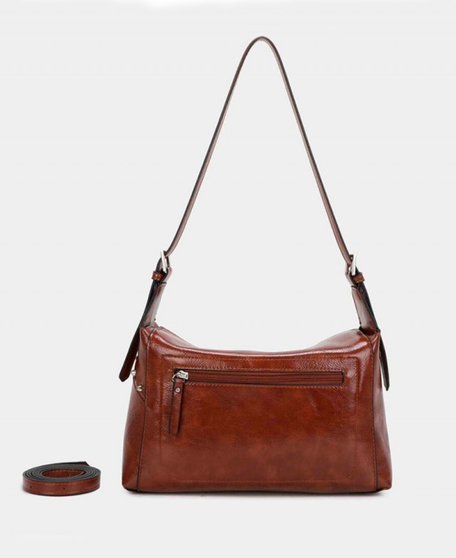 Bolso marrón con tachas Binnari Freeda 20773