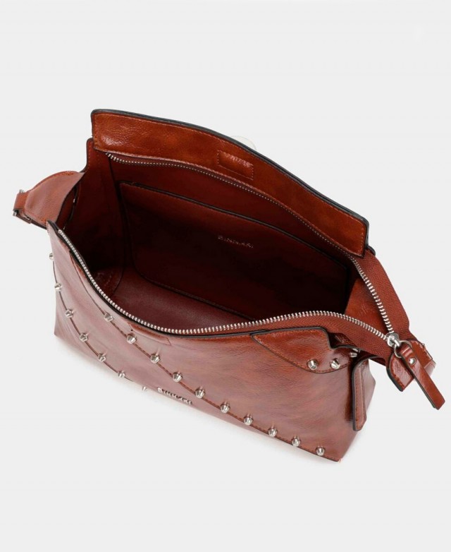 Bolso marrón con tachas Binnari Freeda 20773