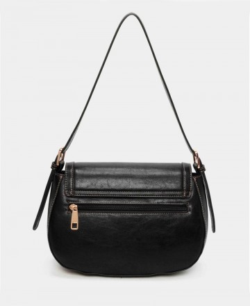 h2Bolso con eslabon dorado Binnari Fanny 20741 h2 pEl Bolso Binnari Fanny 20741 en color negro es la pieza atemporal que estaba