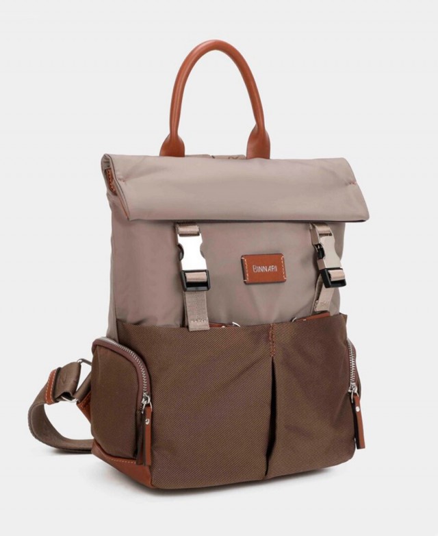 h2Mochila de mujer casual Binnari 20851 h2 pLa Mochila Binnari Louise 20851 en color taupe es el accesorio perfecto para tus di h2Mochila de mujer casual Binnari 20851 h2 pLa Mochila Binnari Louise 20851 en color taupe es el accesorio perfecto para tus di