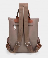 h2Mochila de mujer casual Binnari 20851 h2 pLa Mochila Binnari Louise 20851 en color taupe es el accesorio perfecto para tus di h2Mochila de mujer casual Binnari 20851 h2 pLa Mochila Binnari Louise 20851 en color taupe es el accesorio perfecto para tus di
