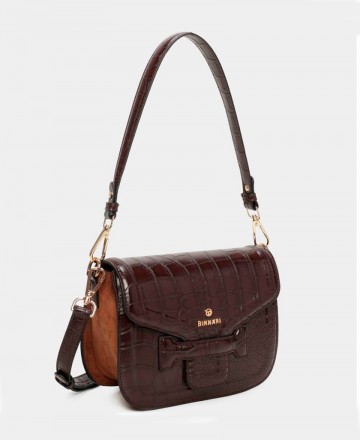 h2Bolso efecto coco Binnari Mandy 20862 h2 pEl Bolso bandolera Binnari Louise 20850 en color taupe es el accesorio perfecto par