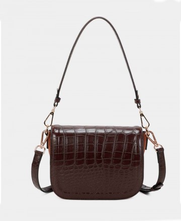 h2Bolso efecto coco Binnari Mandy 20862 h2 pEl Bolso bandolera Binnari Louise 20850 en color taupe es el accesorio perfecto par