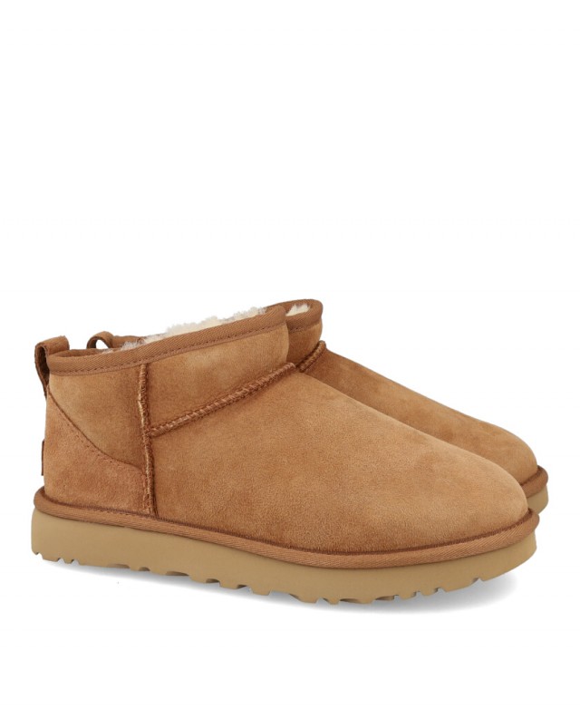 h2Botines suaves de piel UGG W Classic Ultra Mini h2 pLos UGG Classic Ultra Mini en un sofisticado color camel representan la e