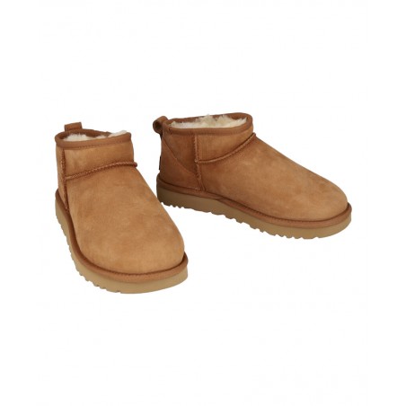 h2Botines suaves de piel UGG W Classic Ultra Mini h2 pLos UGG Classic Ultra Mini en un sofisticado color camel representan la e
