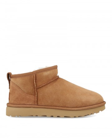 h2Botines suaves de piel UGG W Classic Ultra Mini h2 pLos UGG Classic Ultra Mini en un sofisticado color camel representan la e