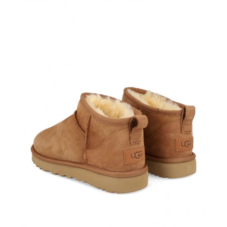 h2Botines suaves de piel UGG W Classic Ultra Mini h2 pLos UGG Classic Ultra Mini en un sofisticado color camel representan la e