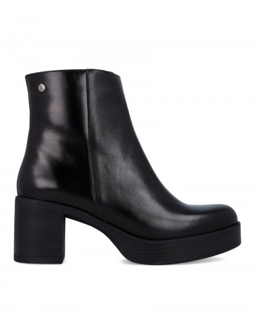 h2Botines con plataforma Dorking Bowy D9591 h2 pEleva tus looks a un nuevo nivel con los botines Dorking Bowy D9591 en color ne
