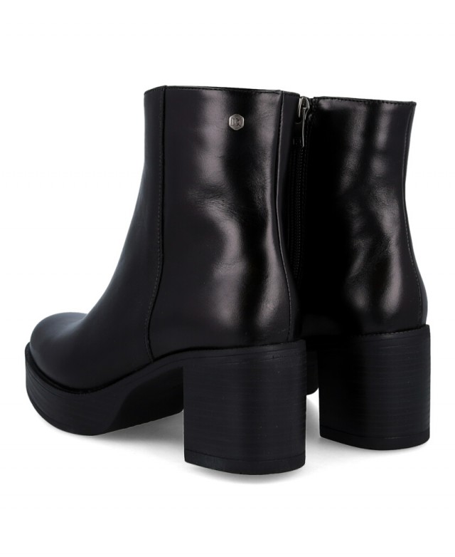 Dorking Bowy D9591 platform ankle boots