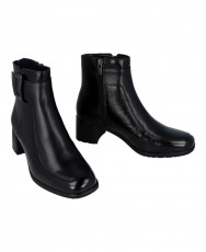 Dorking Ikia D9199 ankle boots with buckle detail