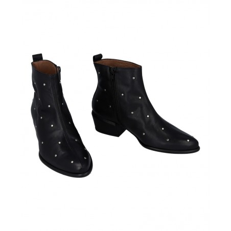 Botines bajos con tachuelas Wonders Fei D-2002