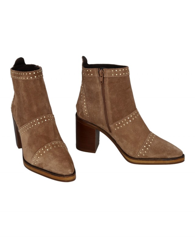 Alpe Camden 5449 studded ankle boots