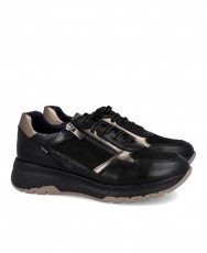 h2Zapatillas casual Fluchos Nexus F2308 h2 pLas zapatillas Fluchos Nexus F2308 en color negro con detalles dorados son la combi