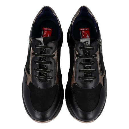 h2Zapatillas casual Fluchos Nexus F2308 h2 pLas zapatillas Fluchos Nexus F2308 en color negro con detalles dorados son la combi
