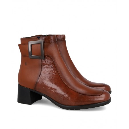 Dorking Ikia D9199 low-heeled ankle boots