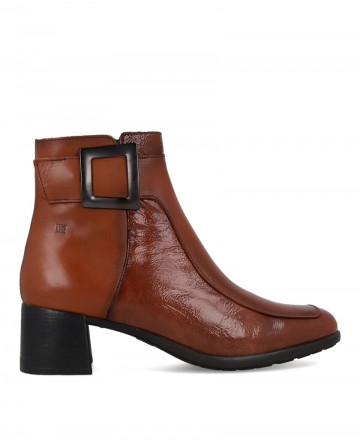Dorking Ikia D9199 low-heeled ankle boots