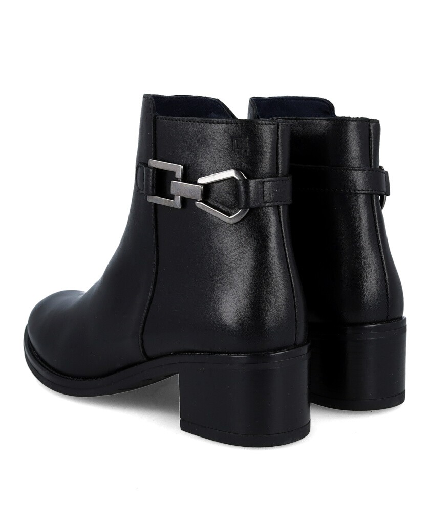 Botines negros de tacón Dorking Chiara D9347
