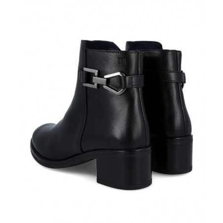 Botines negros de tacón Dorking Chiara D9347