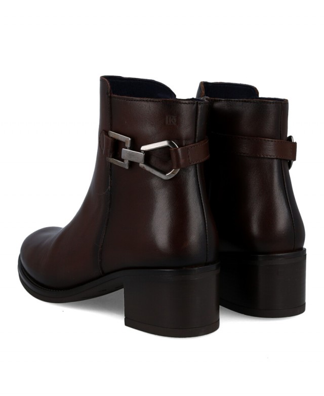 Dorking Chiara D9347 low-heeled ankle boots