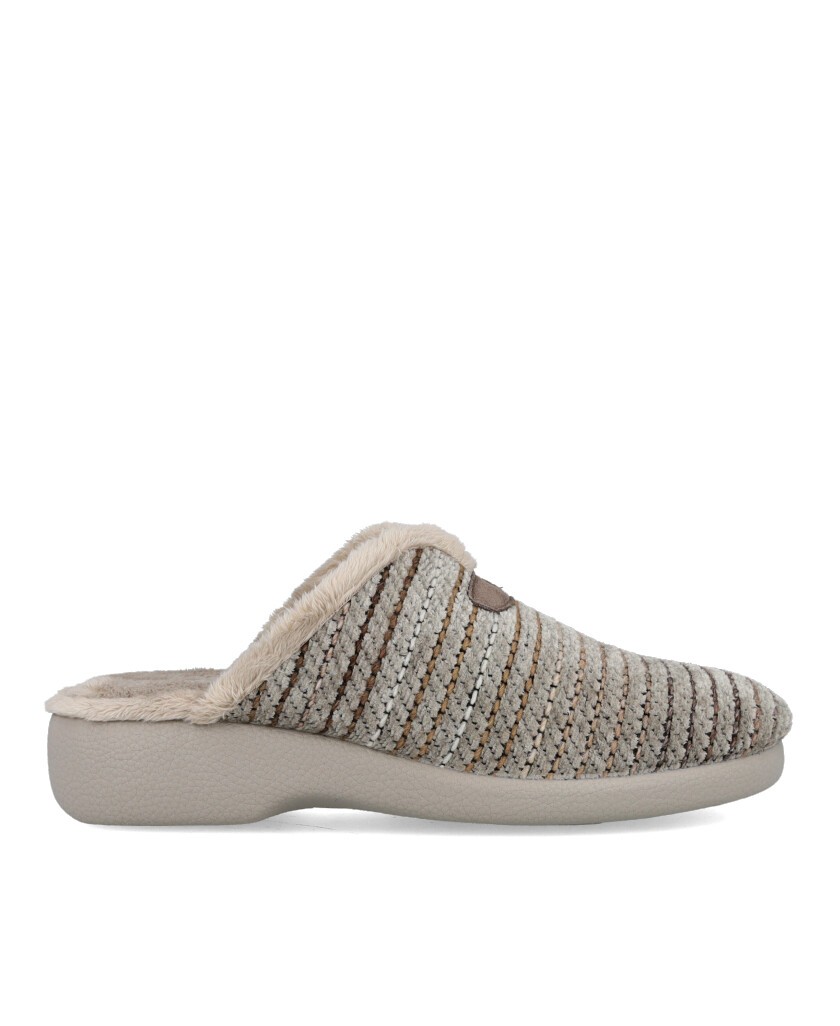 Zapatillas abiertas abrigadas Garzón 3722.512