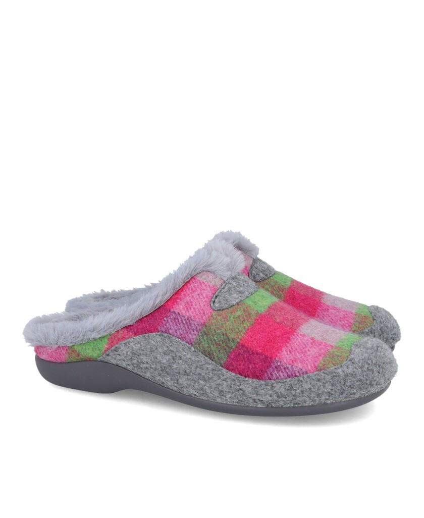 Zapatillas de casa de cuadros Garzón 7450.300