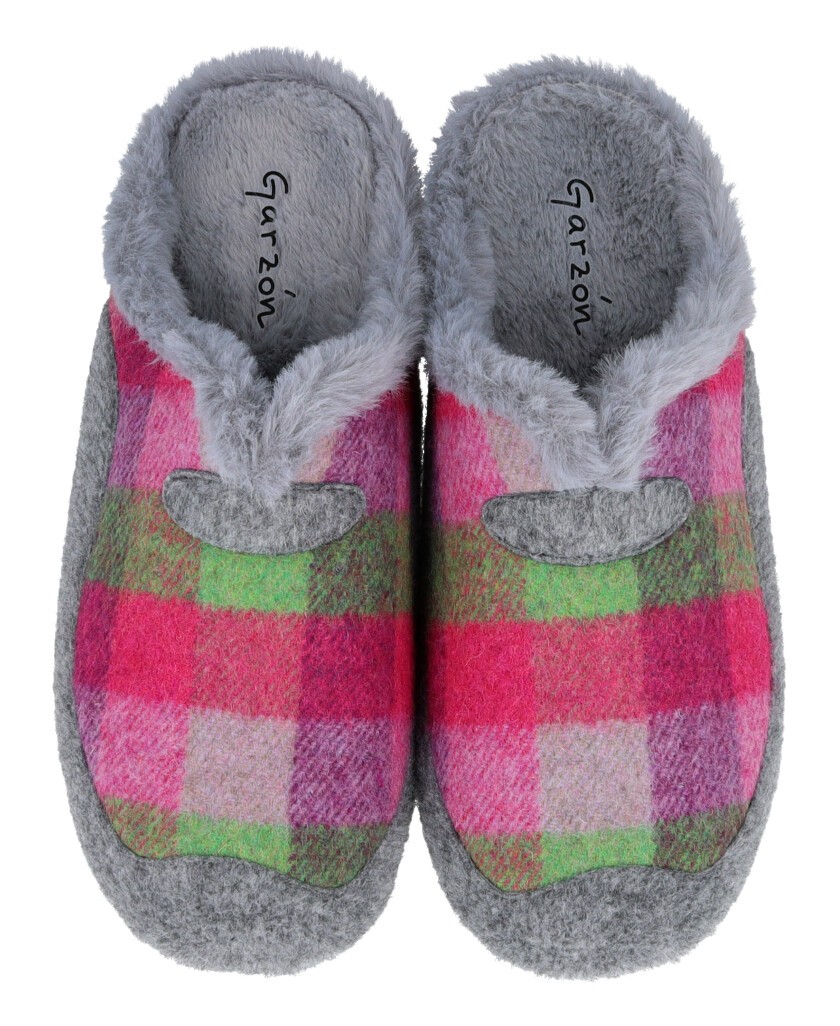 Garzón 7450.300 multicolored plaid slippers