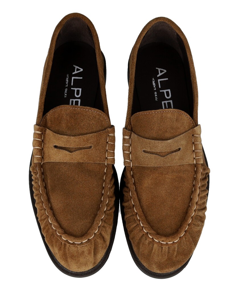 h2Mocasiones camel de piel Alpe Oxford 5328 h2 pEleva tu estilo casual con los mocasines de piel Alpe Oxford 5328 el calzado pe