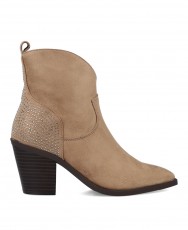 h2Botines Cowboy con tachuelas Dangela 29149 h2 pAtrevete a lucir un estilo unico con los botines cowboy Dangela 29149 Estos bo