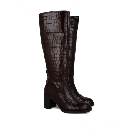 h2Botas cana alta Wonders Remache 11 I 9211 h2 pEleva tu estilo con las botas de cana alta Wonders Remache 11 I 9211 En un cali