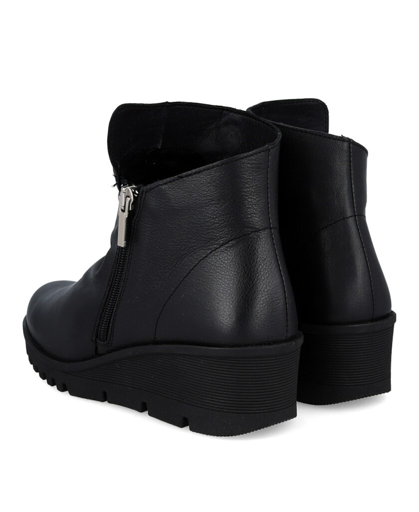 Botines negro de cuña Tambi Mia 10