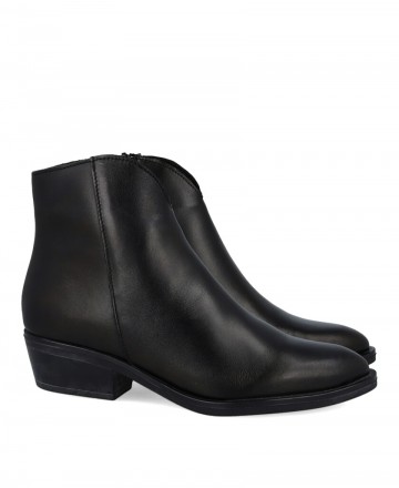 Luparense black zip-up ankle boots 455 6409