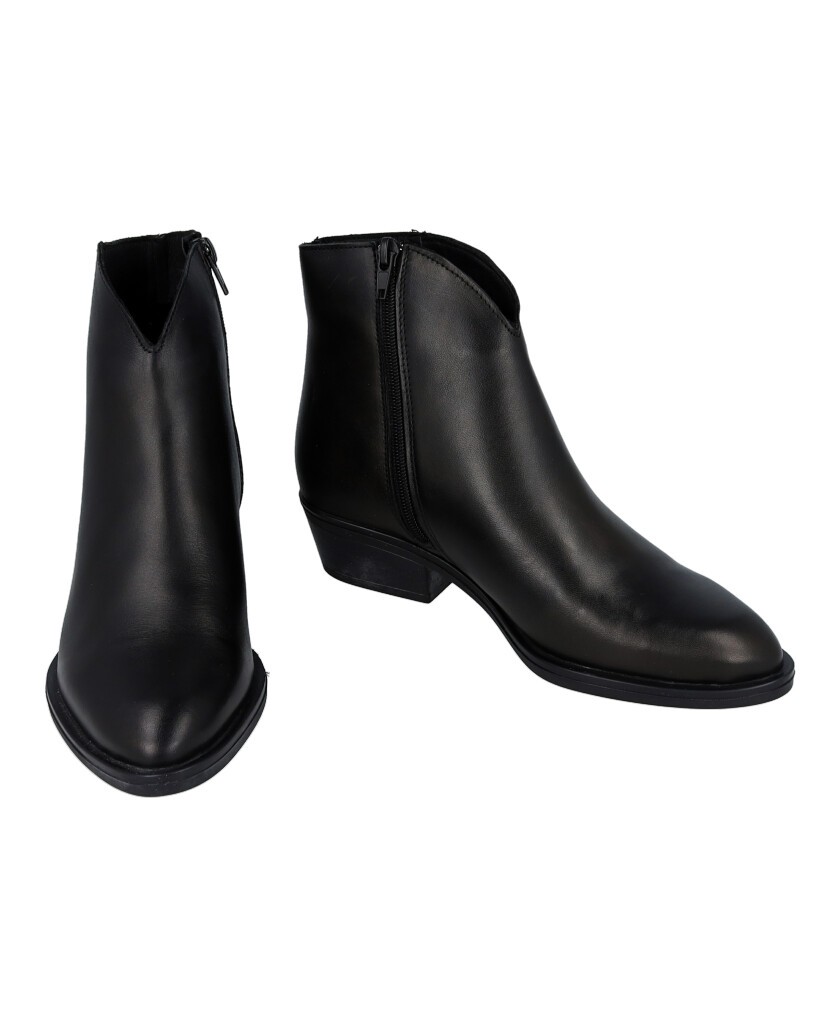 Luparense black zip-up ankle boots 455 6409