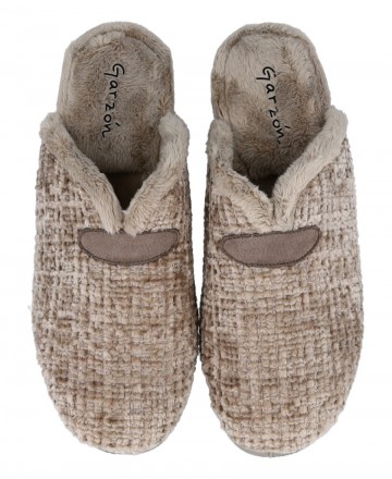 h2Zapatillas para estar por casa Garzon 175591 h2 pLas zapatillas de casa Garzon taupe para mujer son la solucion ideal para qu