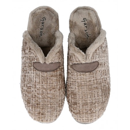 h2Zapatillas para estar por casa Garzon 175591 h2 pLas zapatillas de casa Garzon taupe para mujer son la solucion ideal para qu