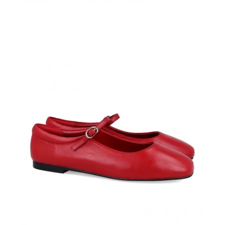 h2Merceditas en color rojo Catchalot Diana h2 pAporta pasion y comodidad a tu vestuario con las Merceditas rojas Diana de Catch