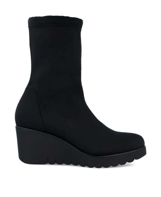 Paula Urban 15-1281 Lycra wedge boots