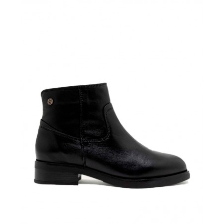 Botines para mujer en color negro Caracteristicas con cremallera tacon 4 cm zapato de estilo casual suela de goma termoplastica