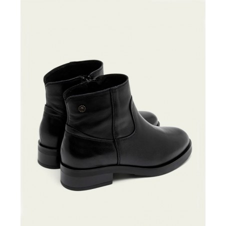 Botines para mujer en color negro Caracteristicas con cremallera tacon 4 cm zapato de estilo casual suela de goma termoplastica