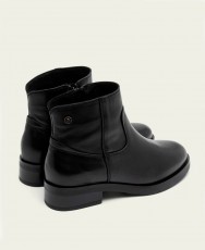 Botines para mujer en color negro Caracteristicas con cremallera tacon 4 cm zapato de estilo casual suela de goma termoplastica